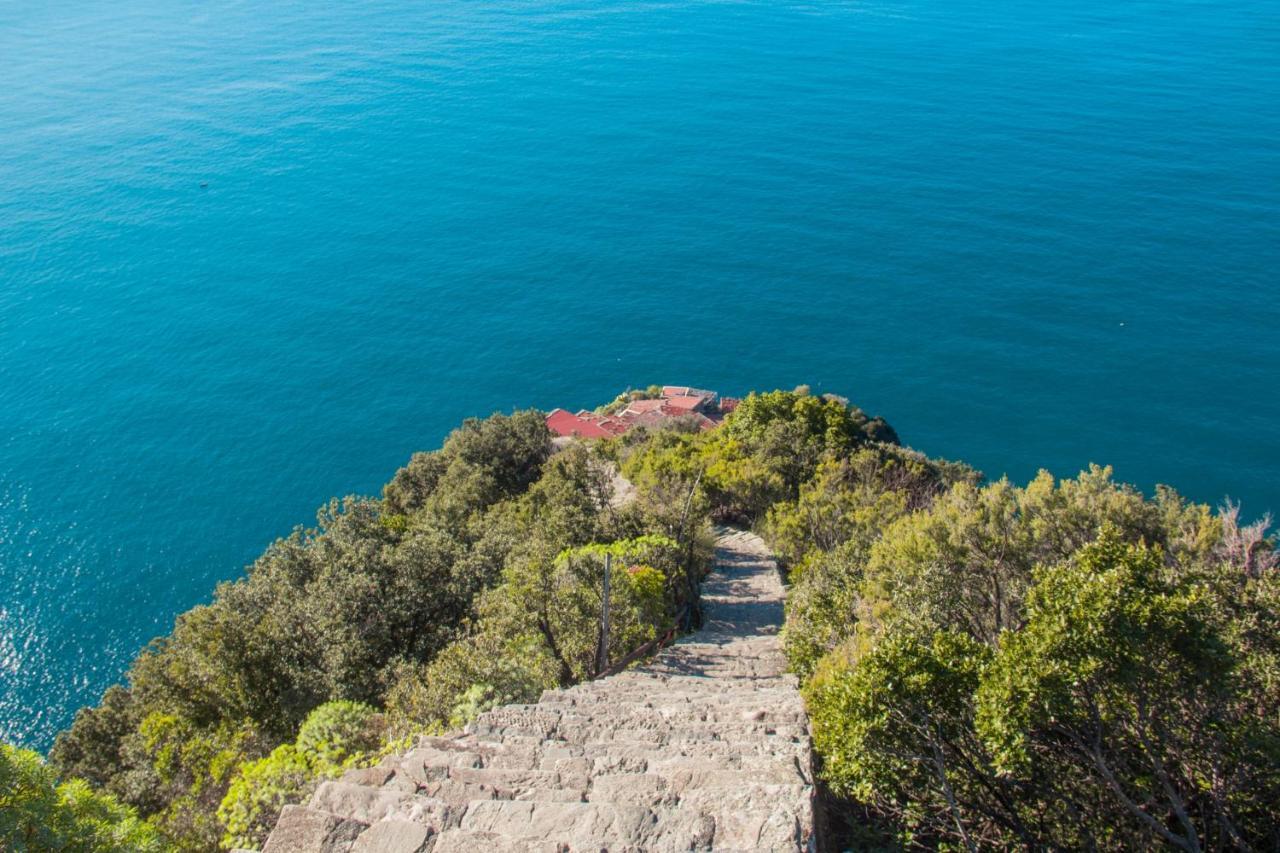 M'Illumino D'Immenso - Moneglia Apartments Bagian luar foto