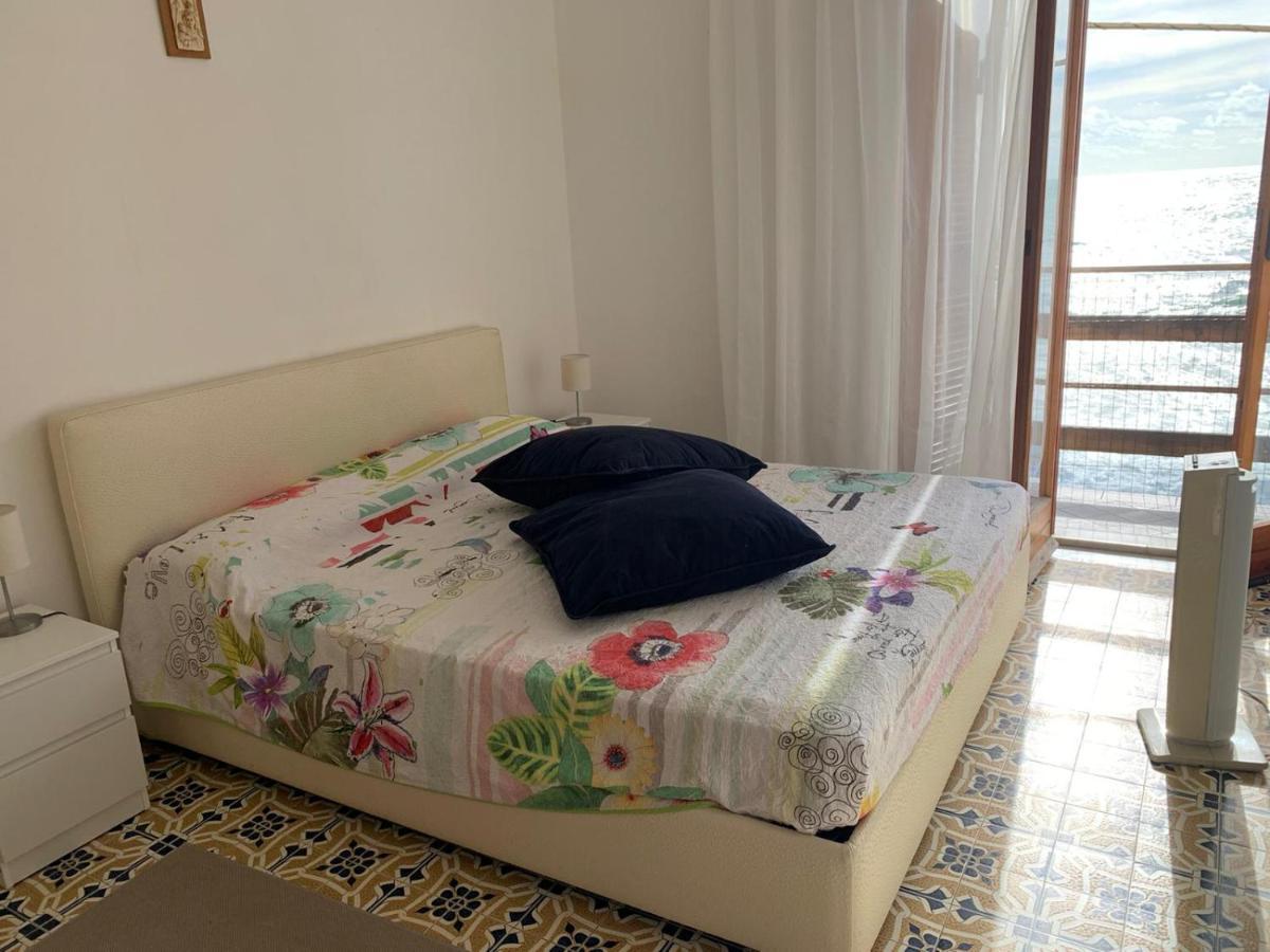 M'Illumino D'Immenso - Moneglia Apartments Bagian luar foto