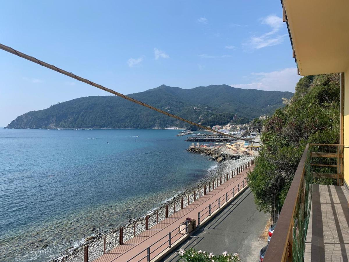 M'Illumino D'Immenso - Moneglia Apartments Bagian luar foto