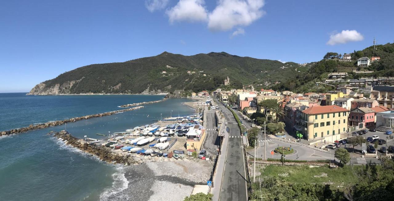 M'Illumino D'Immenso - Moneglia Apartments Bagian luar foto