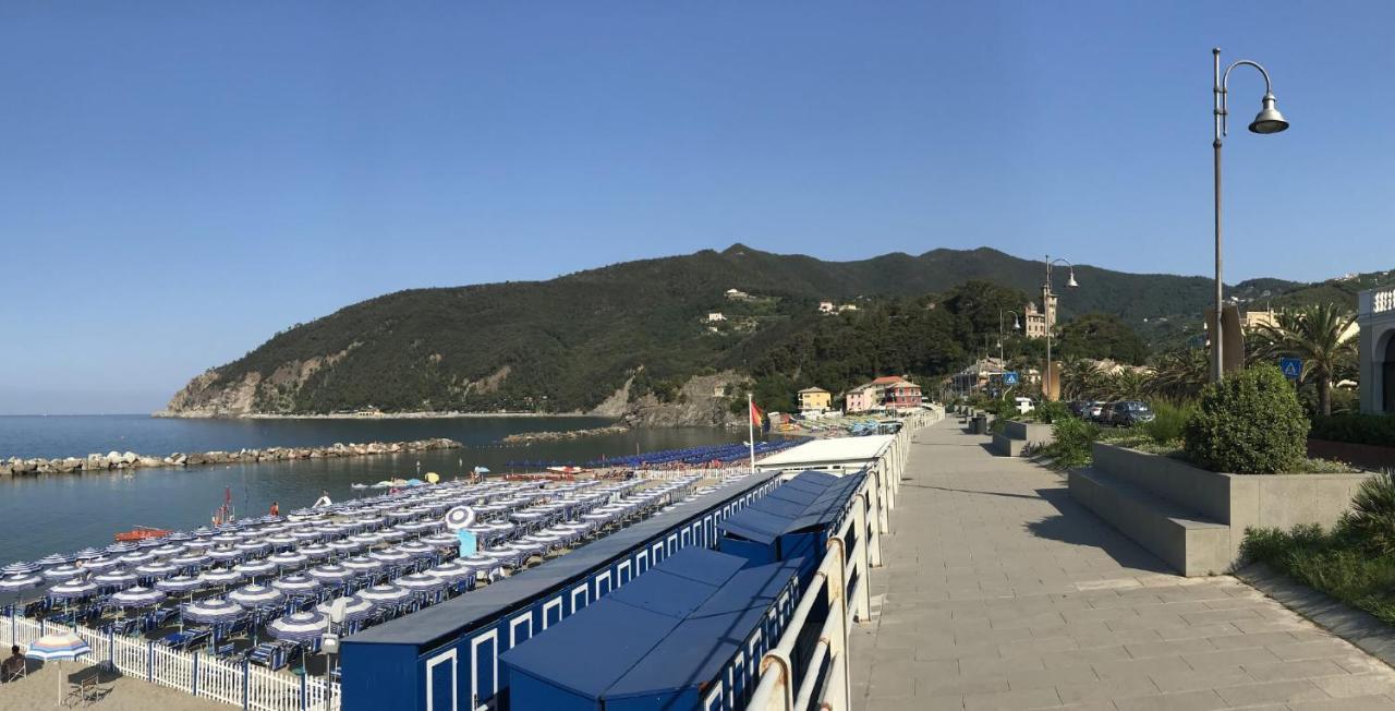 M'Illumino D'Immenso - Moneglia Apartments Bagian luar foto